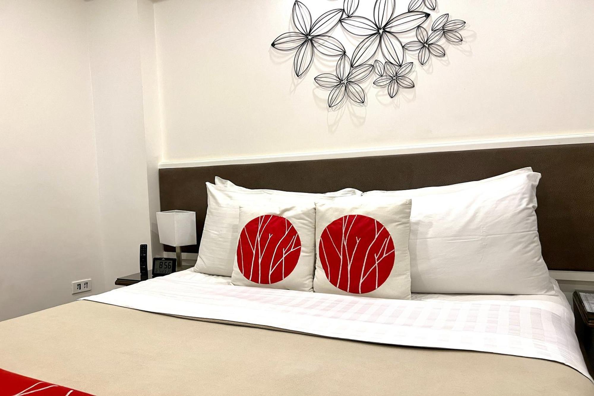 Khotel Near T3 Airport Пасай Экстерьер фото